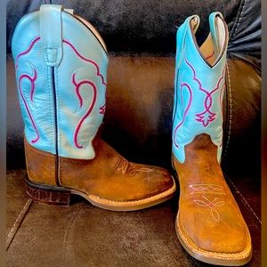 Girls Old West cowboy boots, excellent condition! Size 13 D